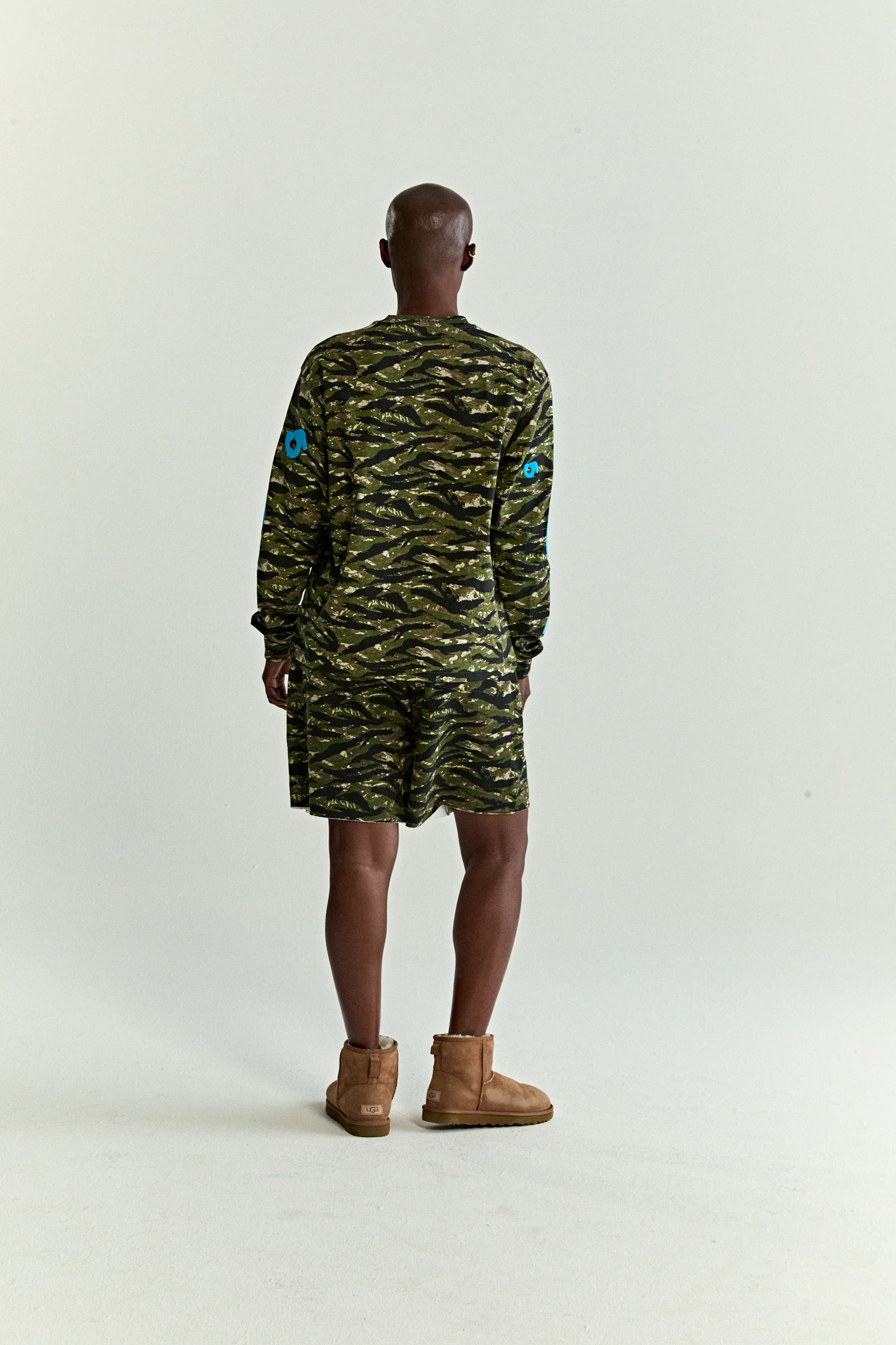 BELUGA TIGER CAMO LONGSLEEVE - Image 16