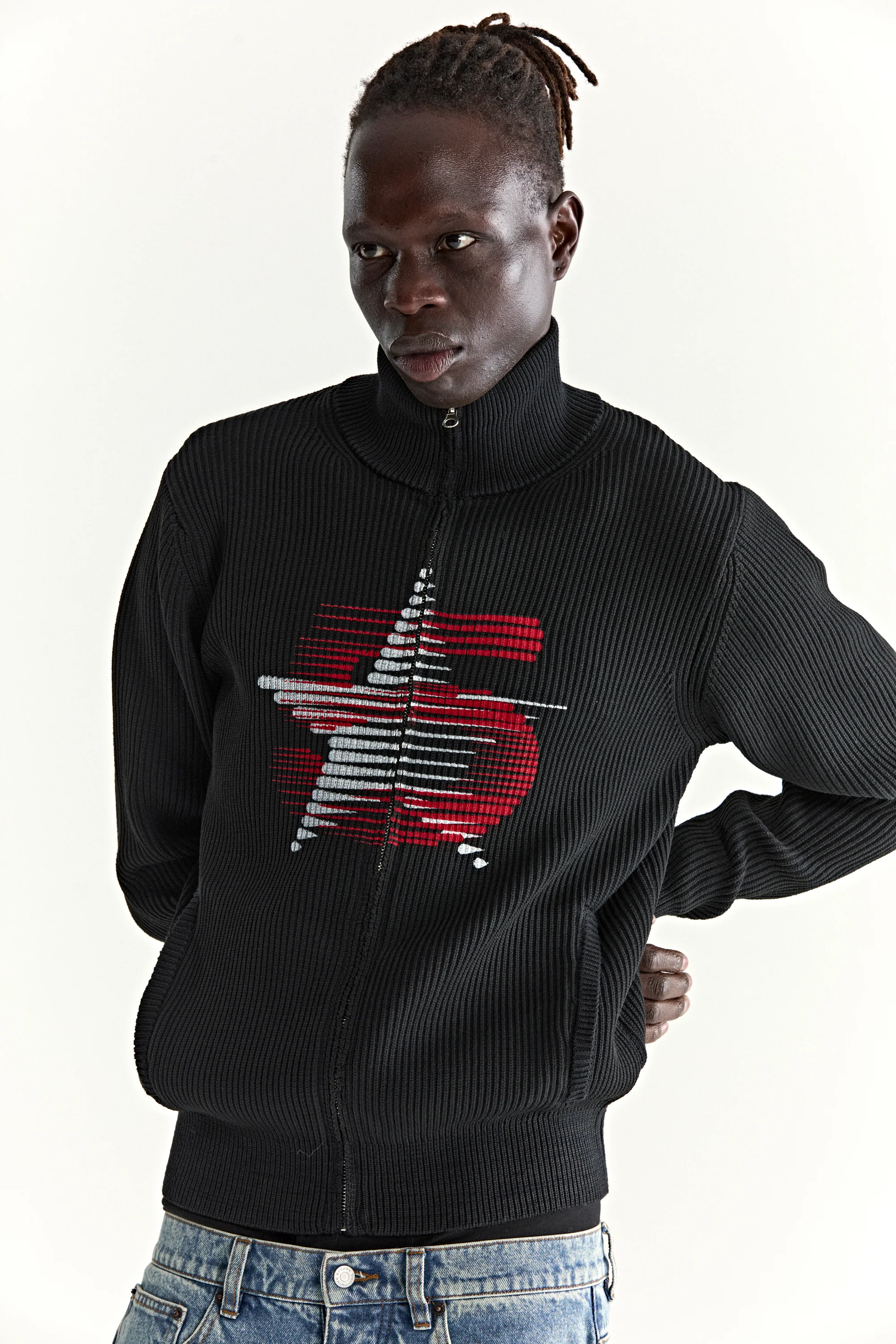 5 STAR ZIP SWEATER - Image 10