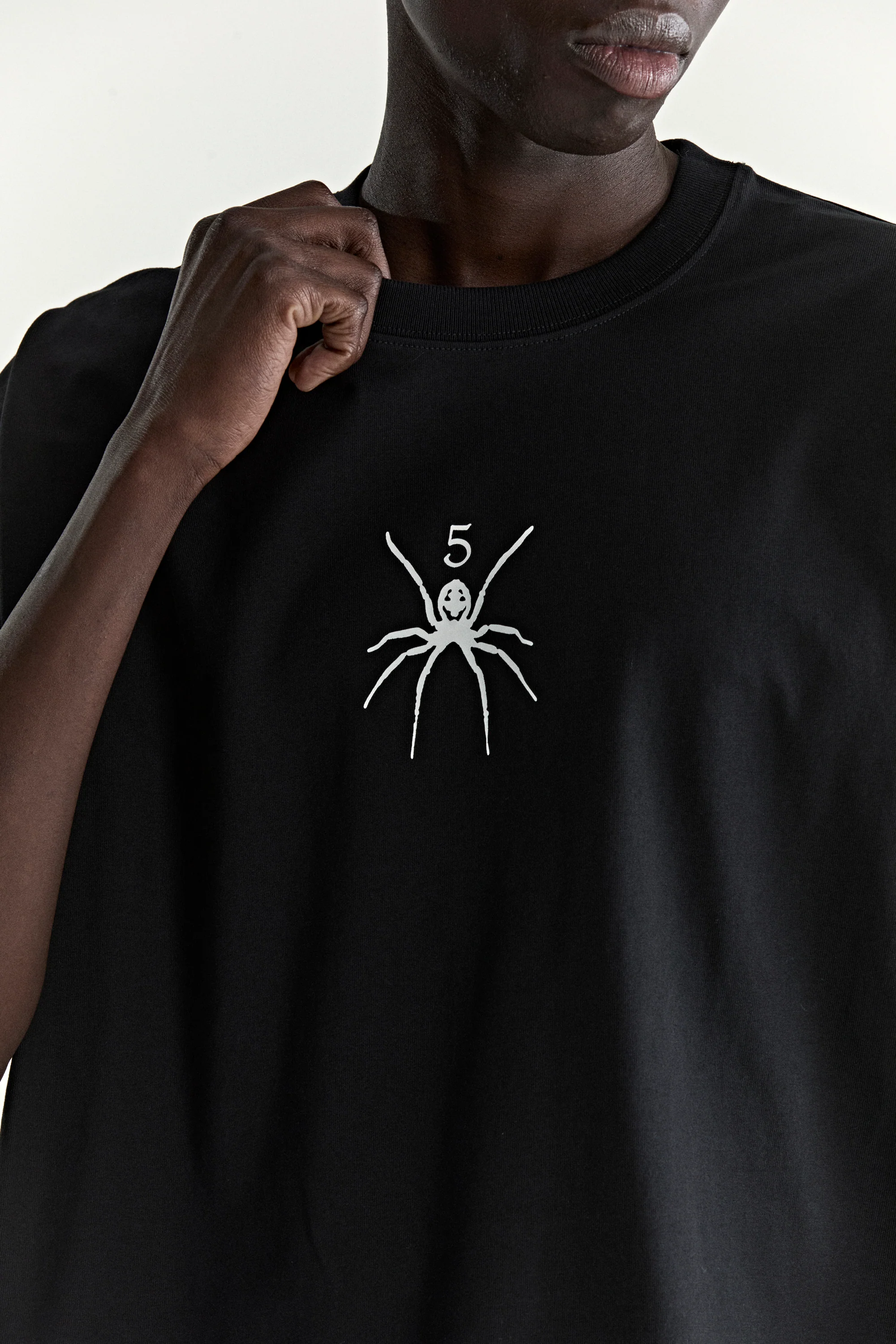 TM TEE - Image 10