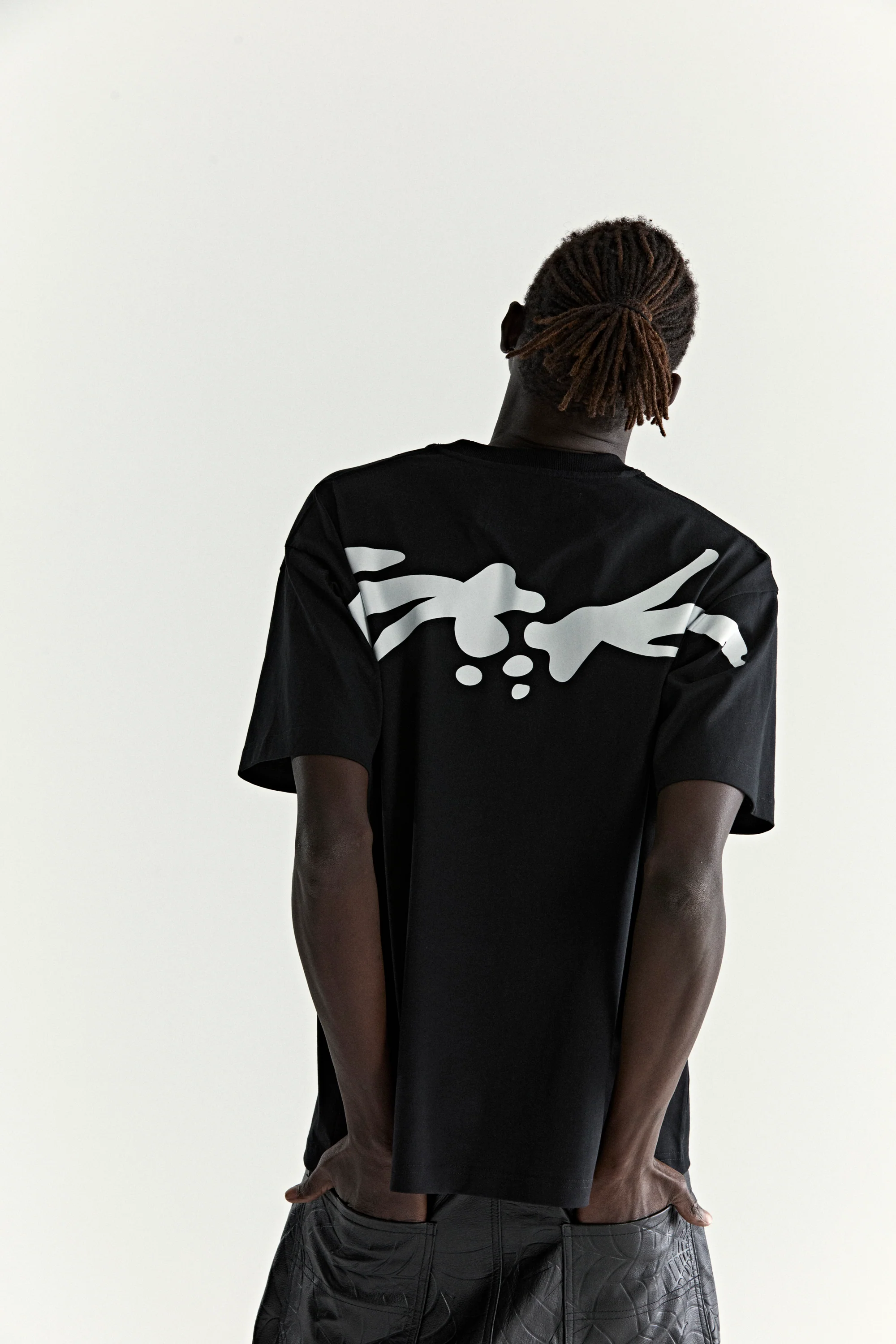 TM TEE - Image 14