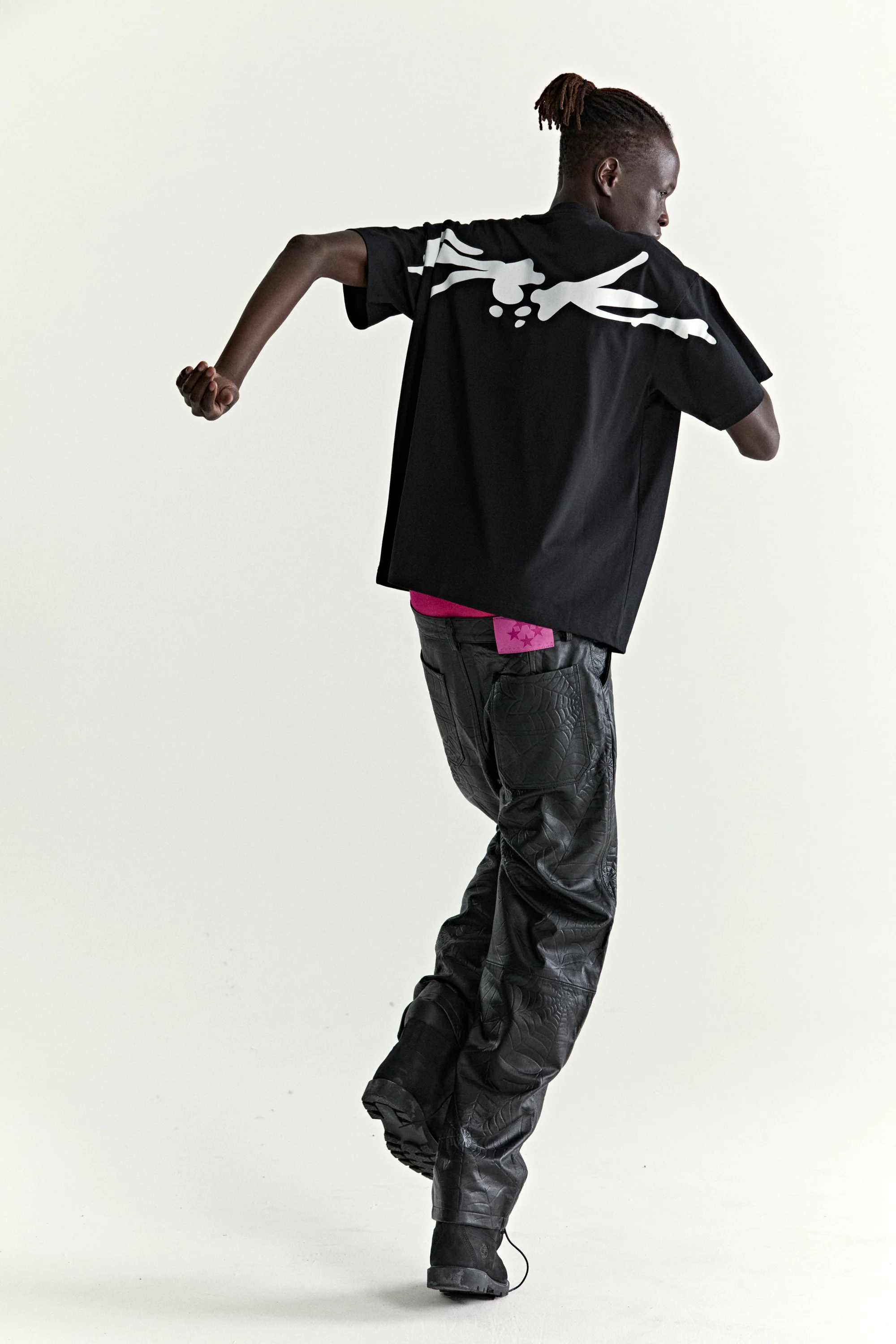 TM TEE - Image 15