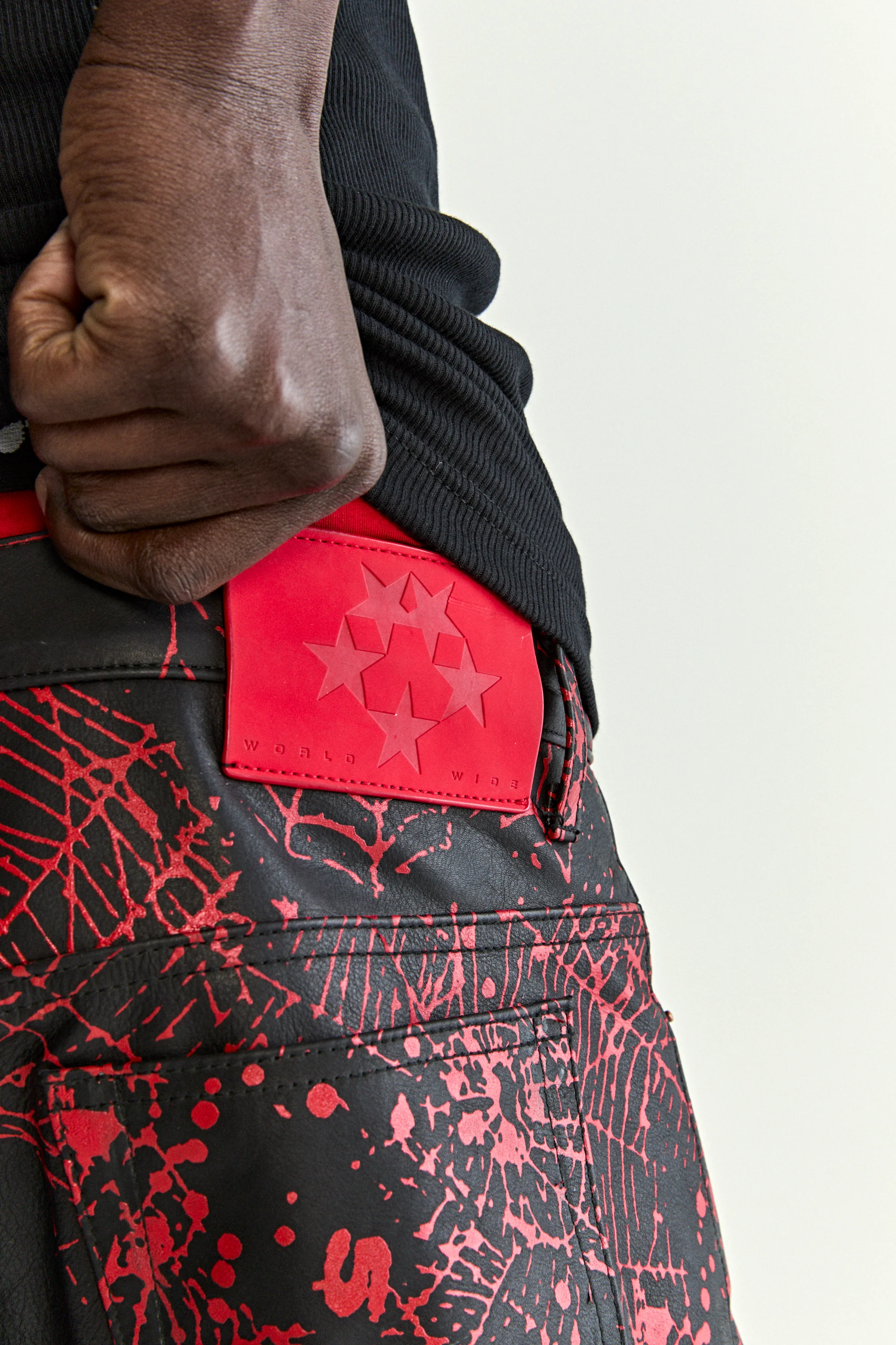 V2 WEB LEATHER SHORT - Image 15