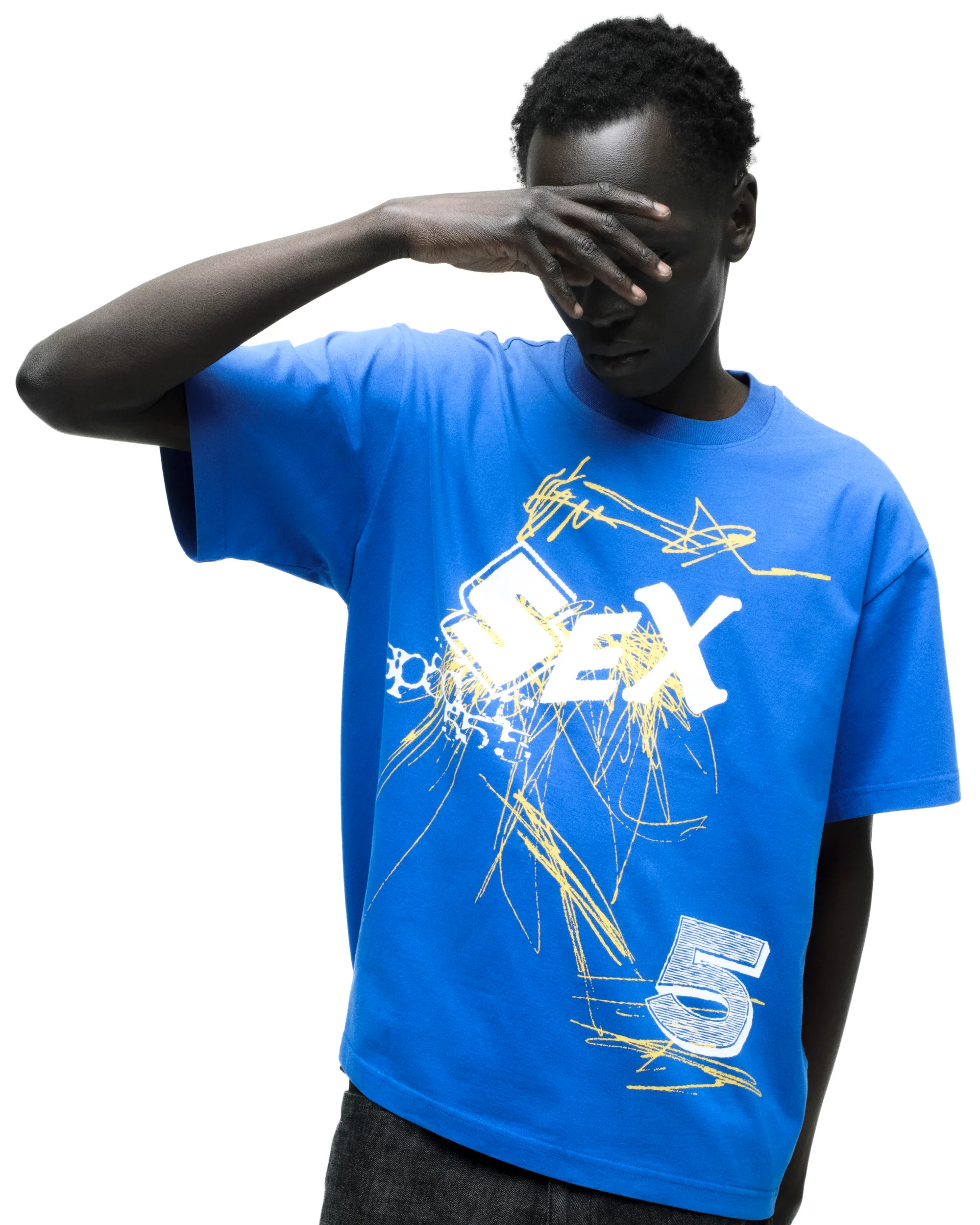 VIVIENNE TEE - Image 11