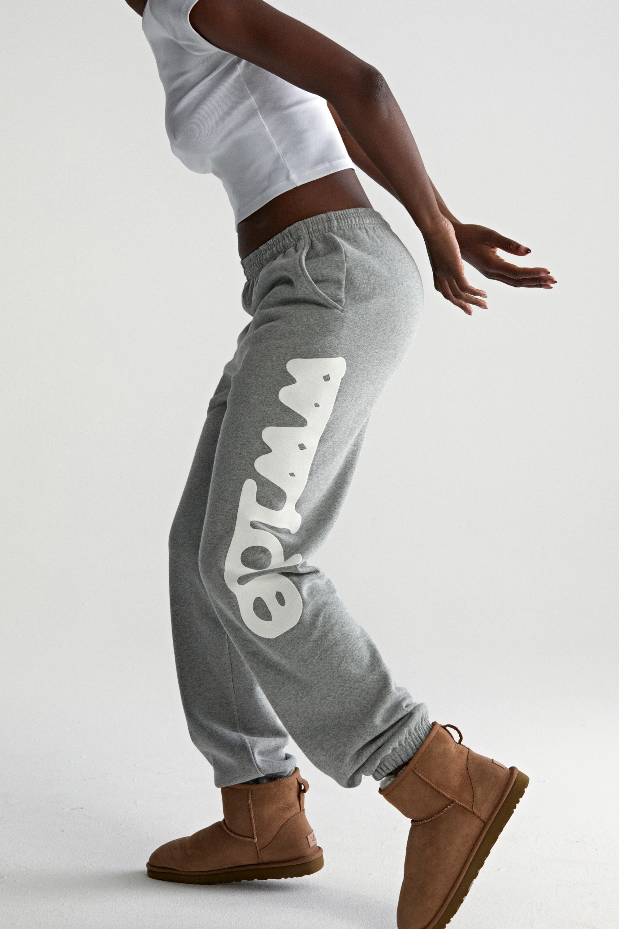 BELUGA SWEATPANT - Image 17