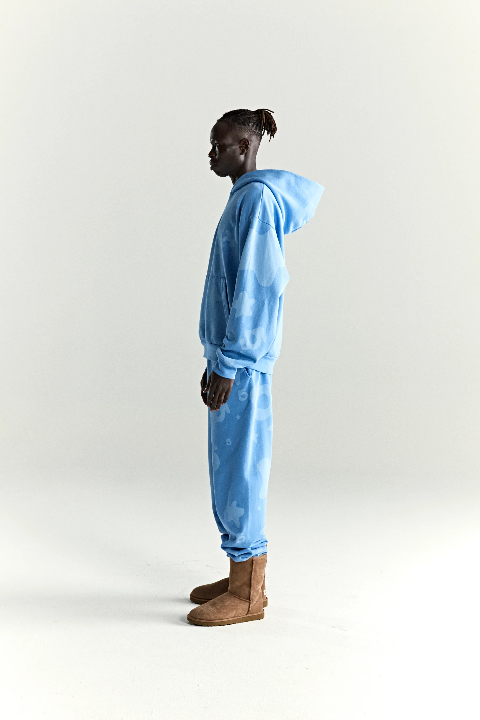 BELUGA V2 HOODIE - Image 10