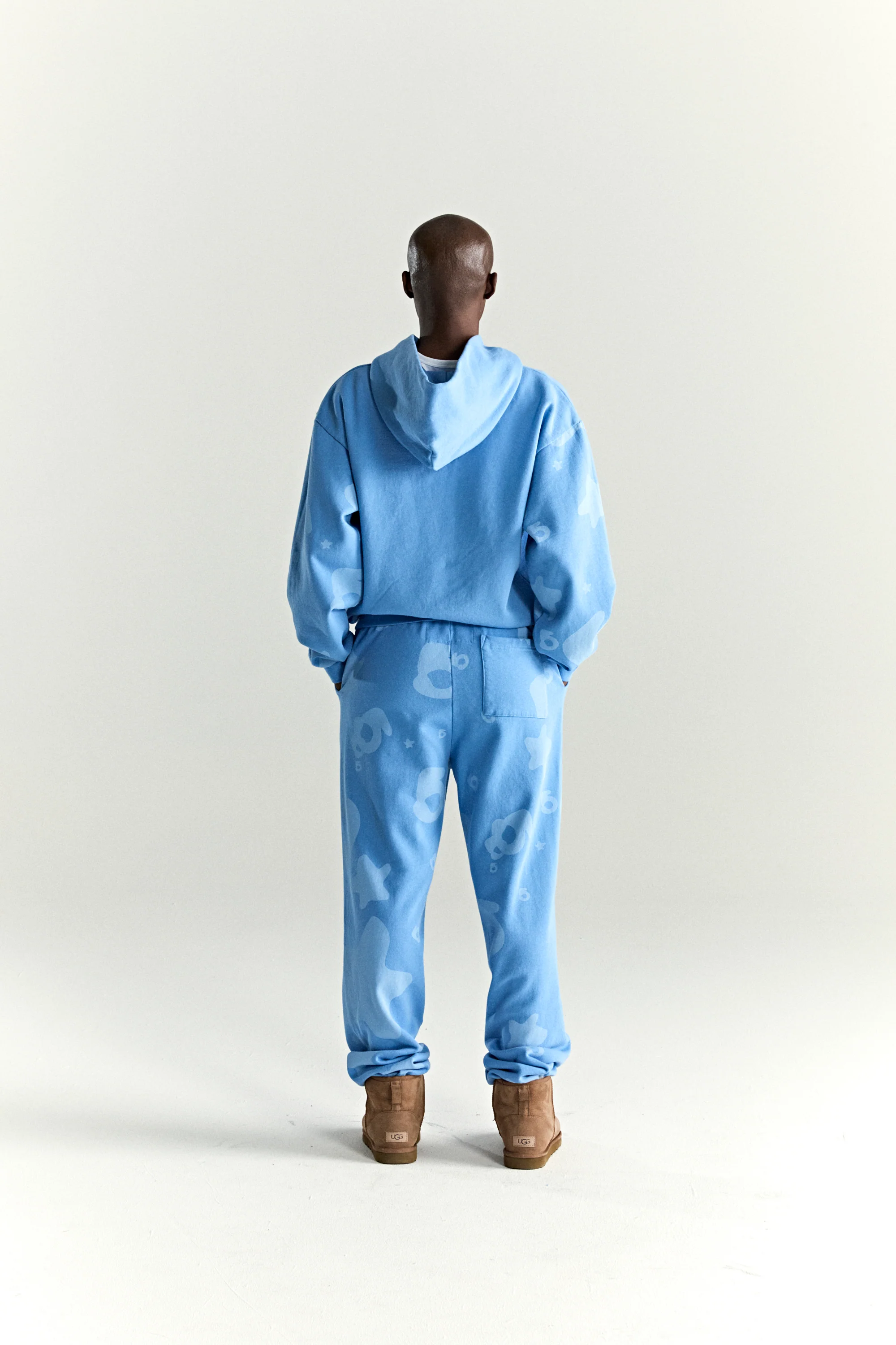BELUGA V2 HOODIE - Image 13