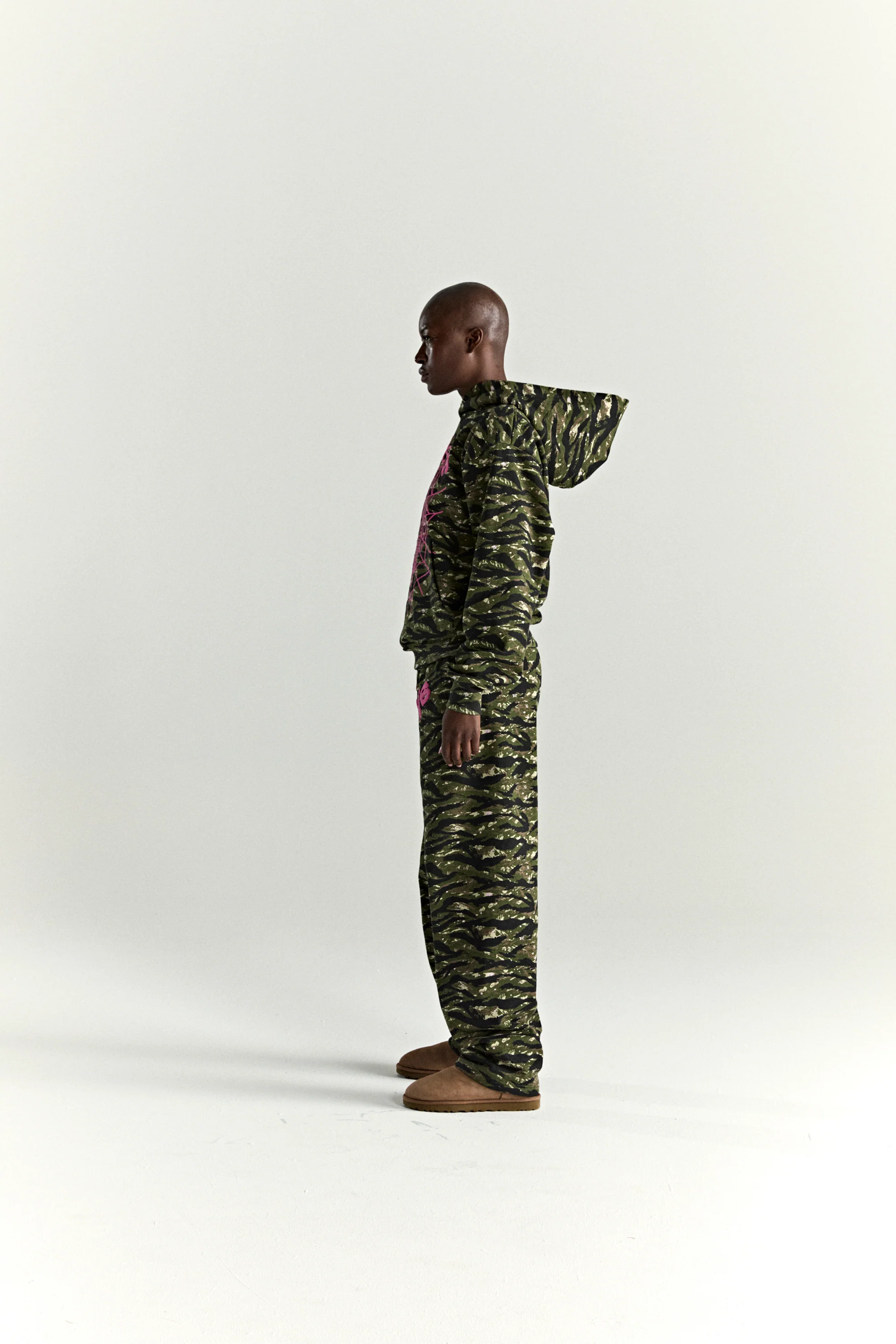 OG WEB V2 TIGER CAMO HOODIE - Image 11