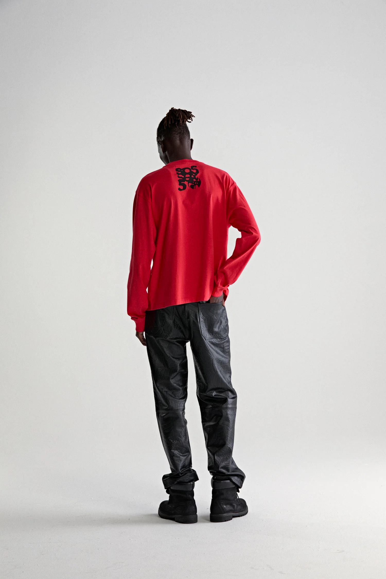 MAIN LABEL LS TEE - Image 9