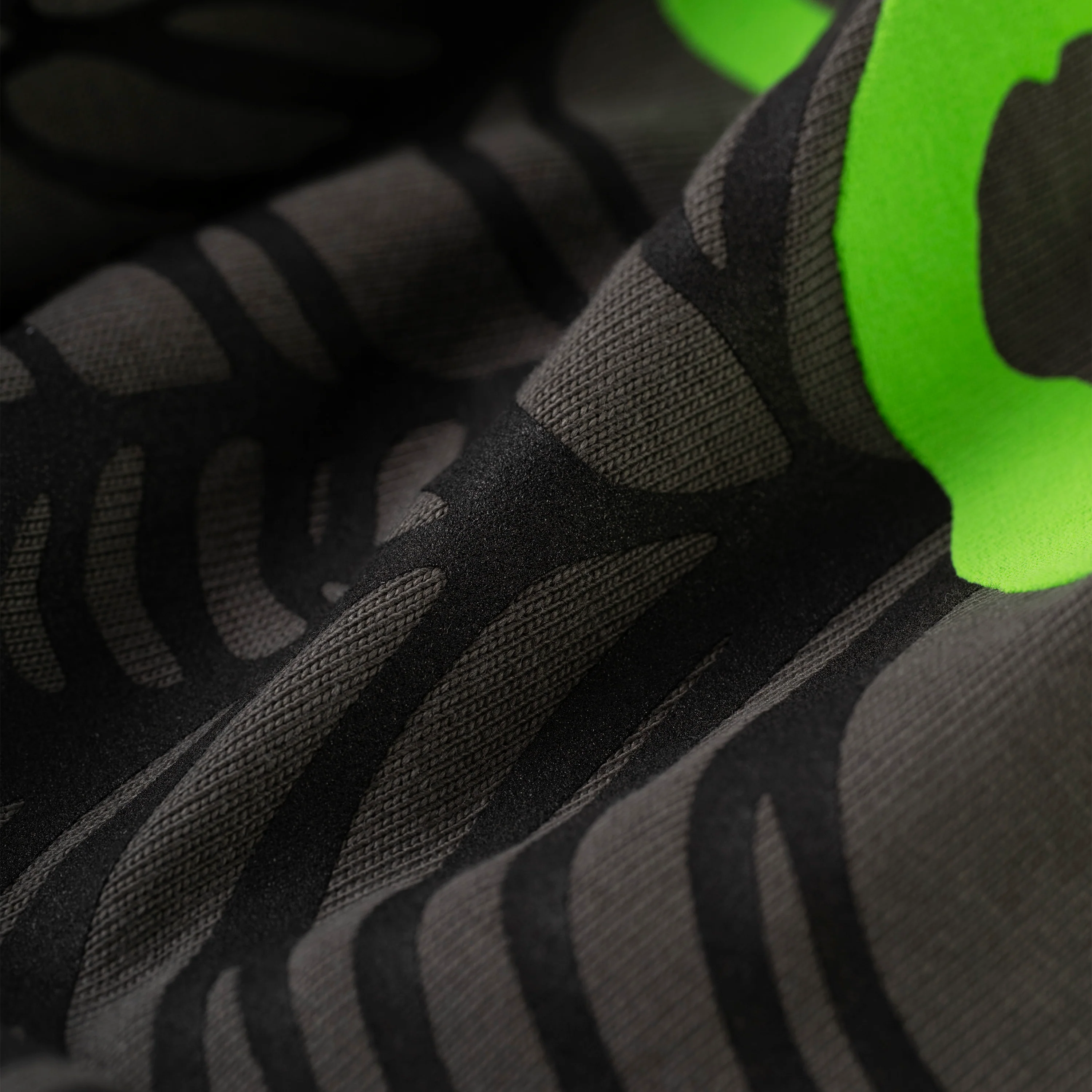 OG WEB V2 TEE - Image 4