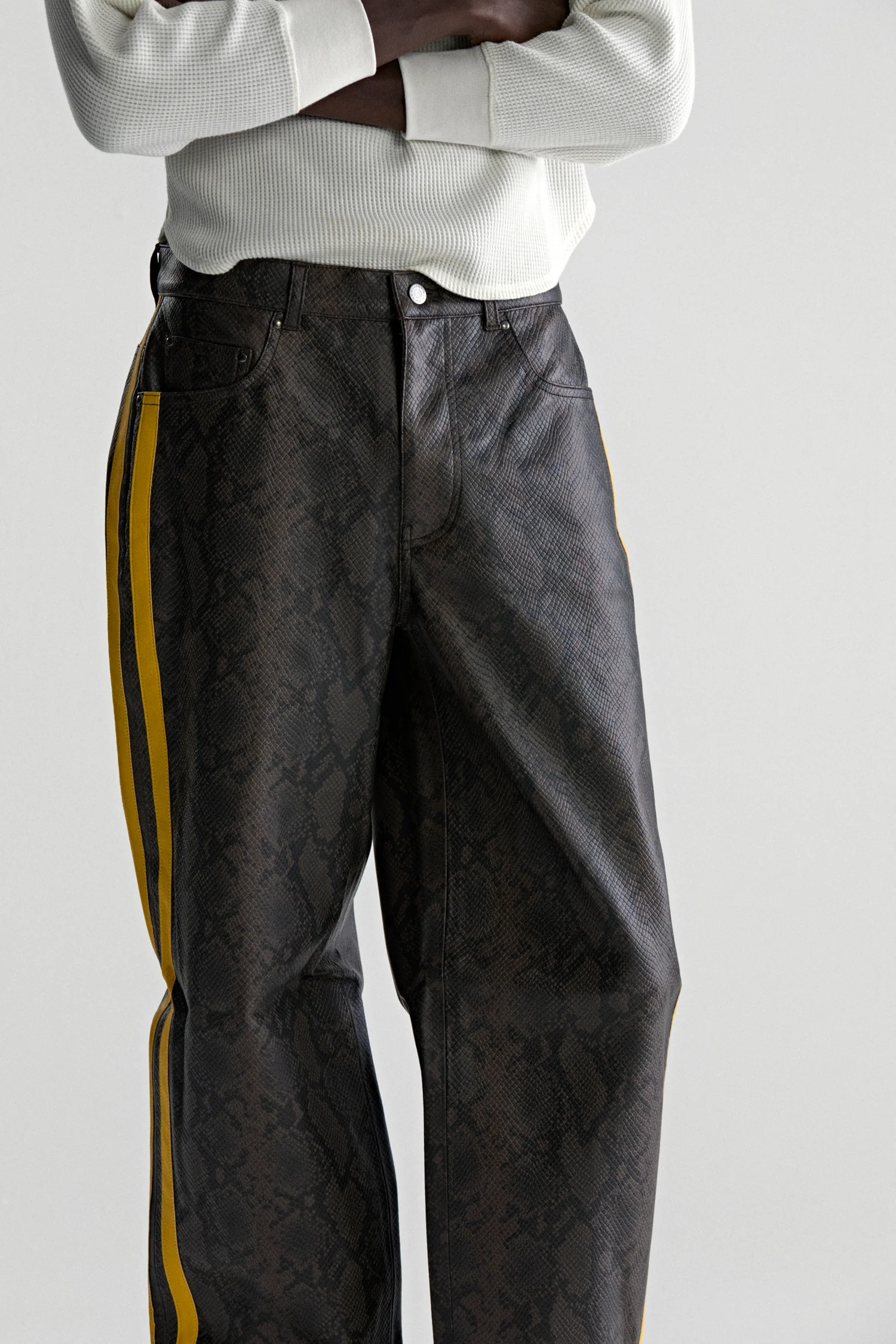 SNAKE LEATHER PANT - Image 8