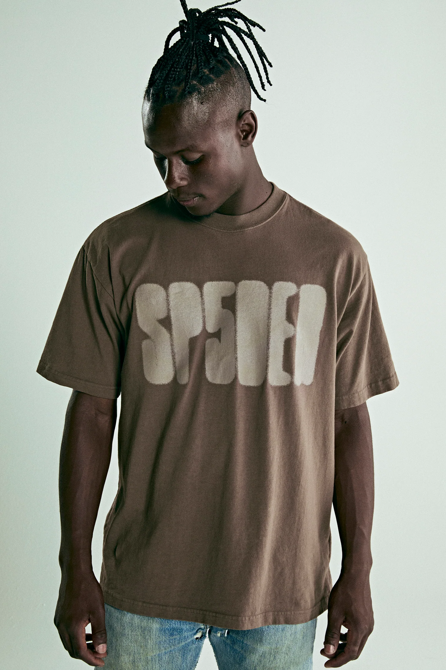 FOCUSED LOGO TEE - Image 6