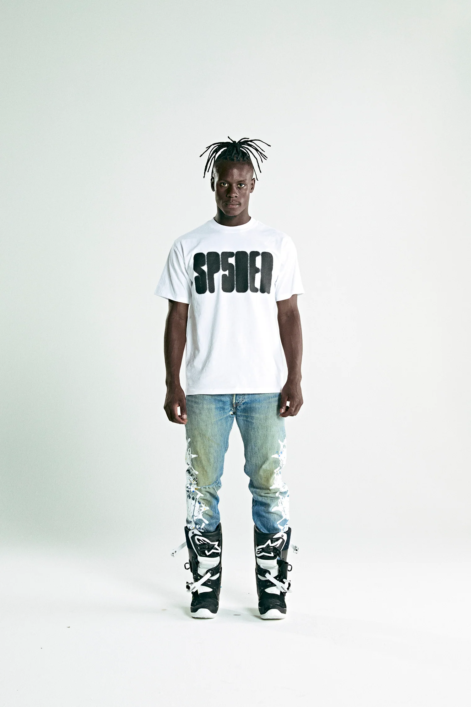 FOCUSED LOGO TEE - Image 4