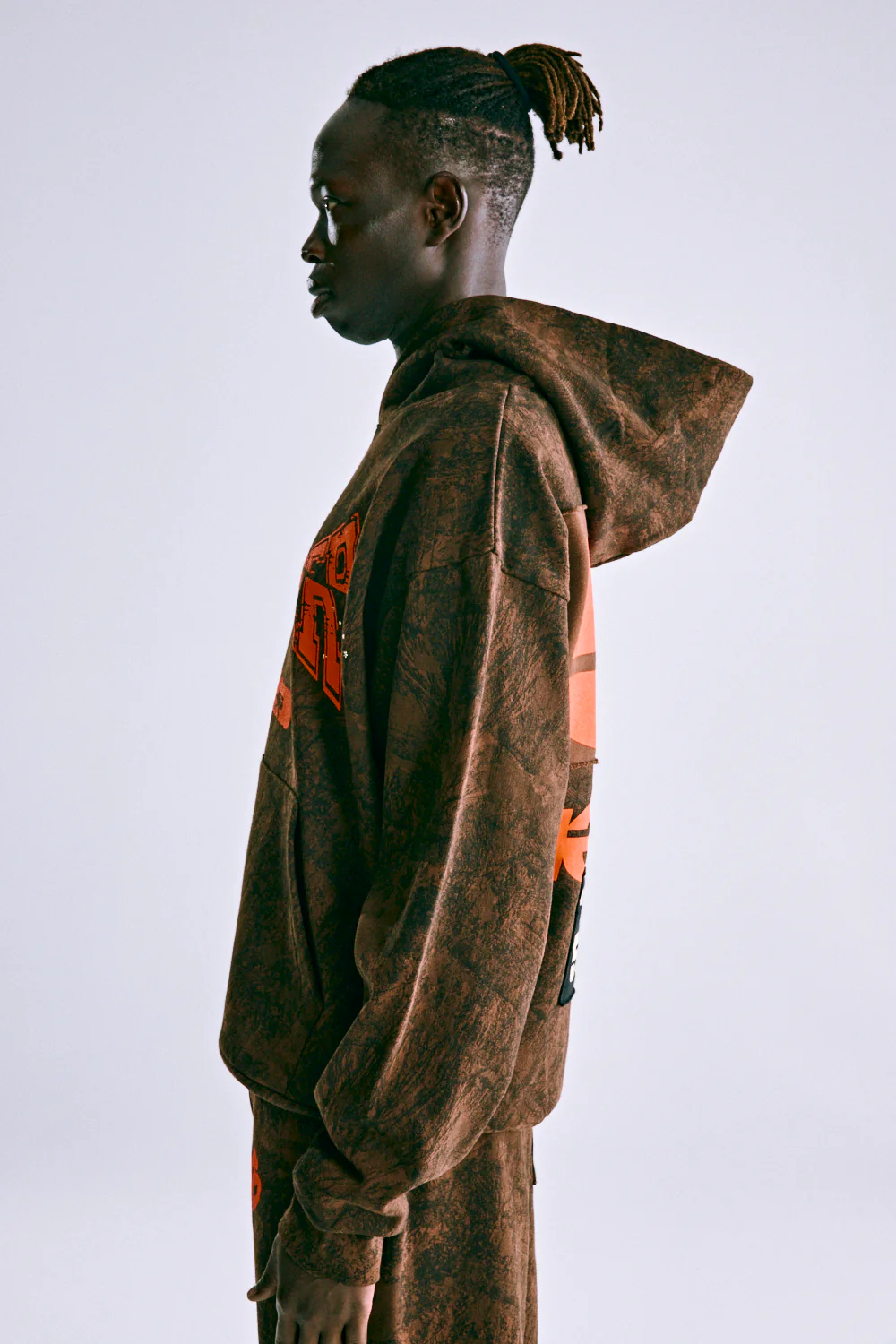 T&F TREE CAMO HOODIE - Image 9