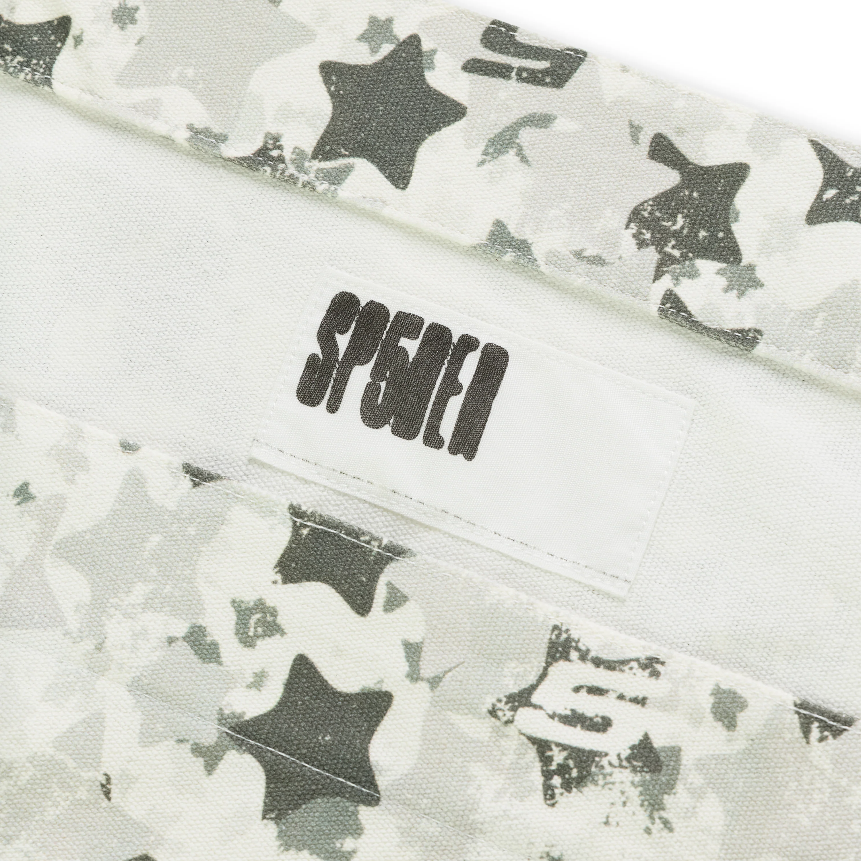 STAR CAMO BELUGA AOP TOTE - Image 5