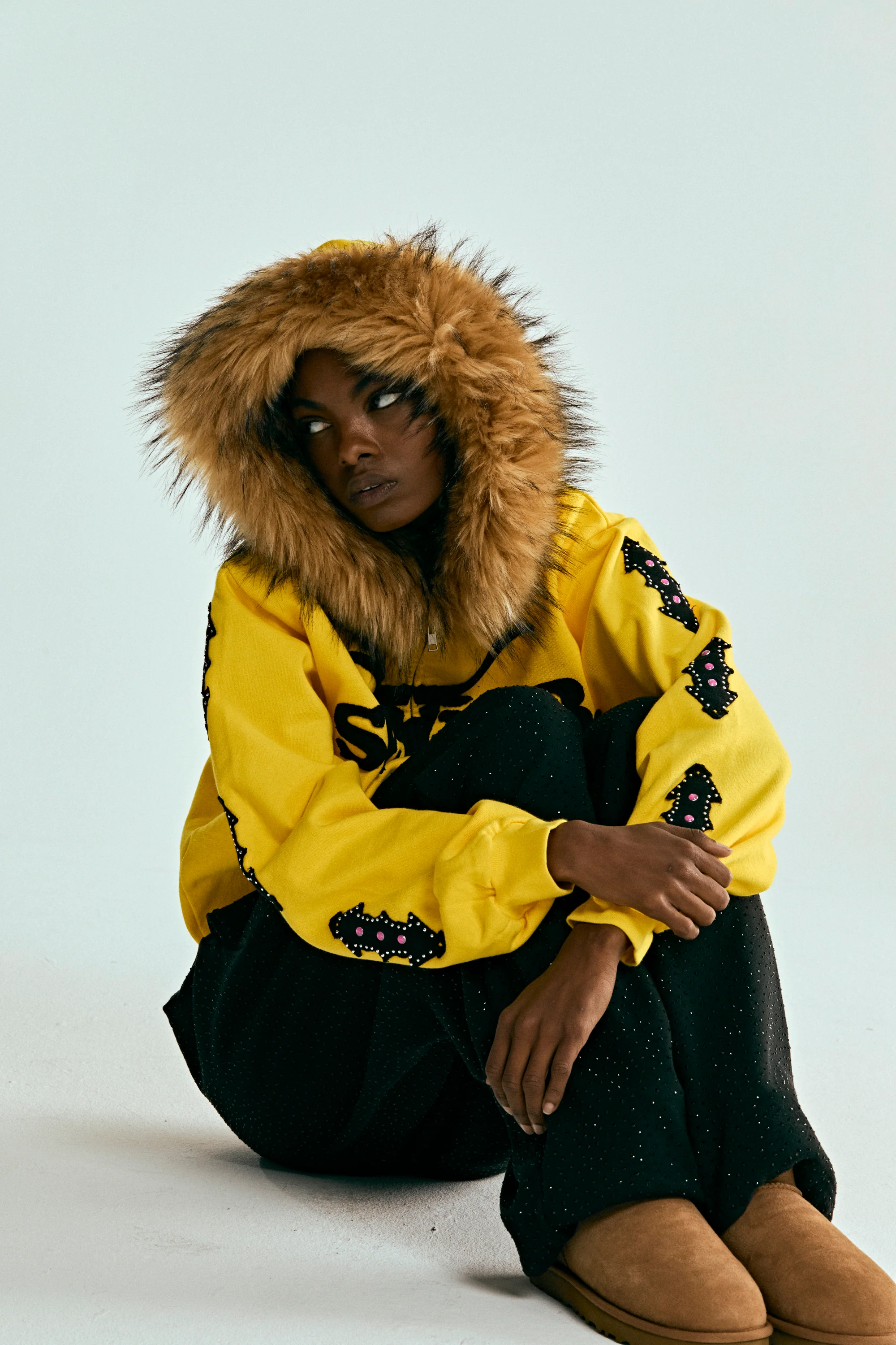 FUR HOODED ZIP UP SWEATSHIRT - Image 21